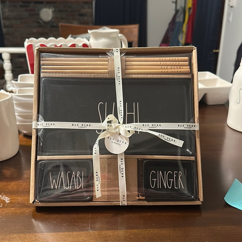 Rae Dunn Sushi Set